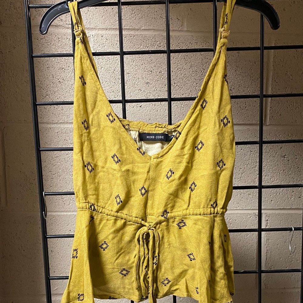 Golden Earth-Toned Patterned Crop Top